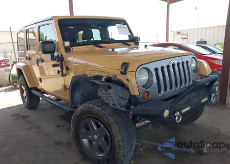 2013 Jeep Wrangler Unlimited Freedom Edition из США, поврежденный, VIN 1C4BJWDG1DL618965